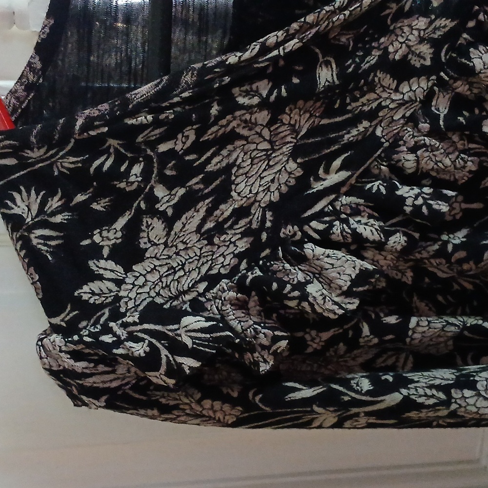 Lucky Brand Black Ruched Long Sleeve Blouse - Picture 3 of 7